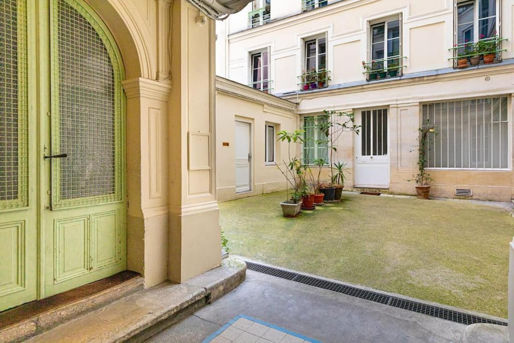Lovely Home In The Heart Of Paris Luaran gambar